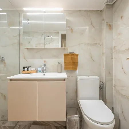 Apartment υπέροχο στο ίλιον σύνορα με πετρούπολη