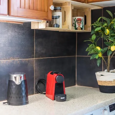 υπέροχο στο ίλιον σύνορα με πετρούπολη Apartment Athens